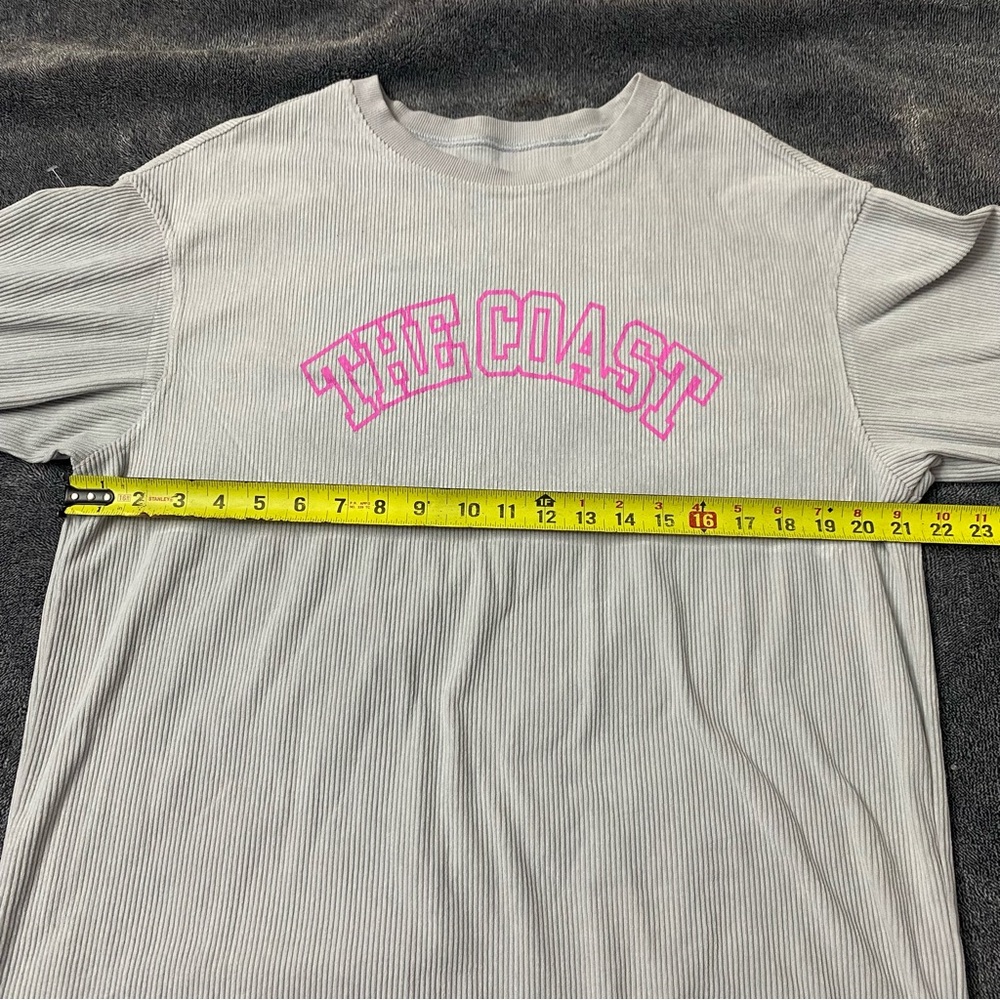 Light Gray Ribbed Oversized Sweatshirt with Pink "THE COAST" Graphic Size Med - Picture 7 of 8
